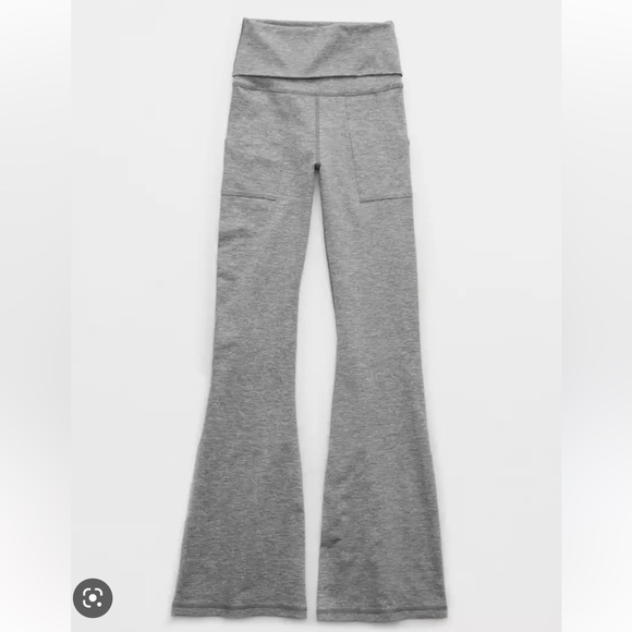 Offline By Aerie The Hugger High Waisted Foldover Flare Leggings Size L short. - Picture 9 of 9